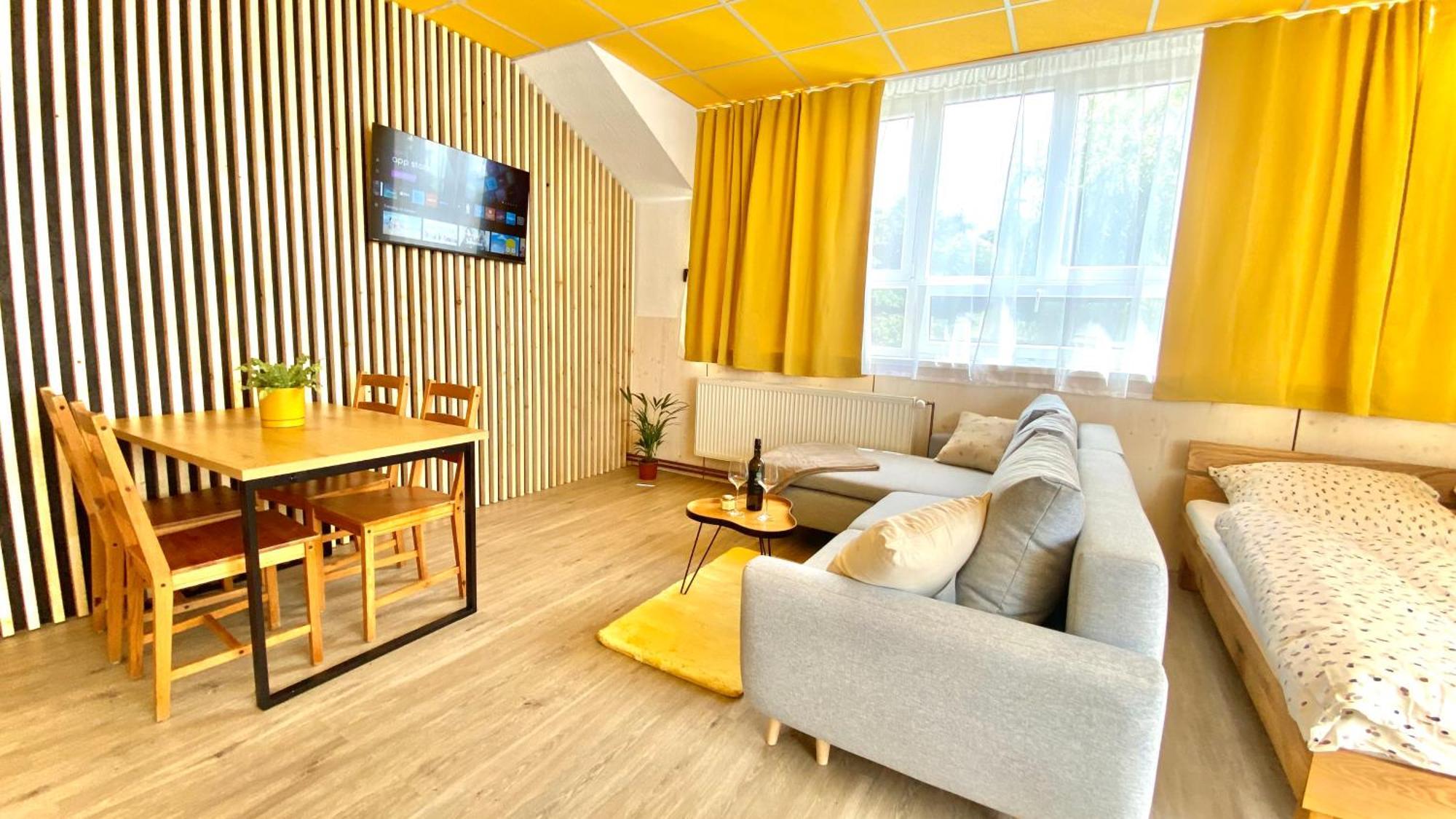 Apartmany Svrcinky Ліптовський Мікулаш Екстер'єр фото